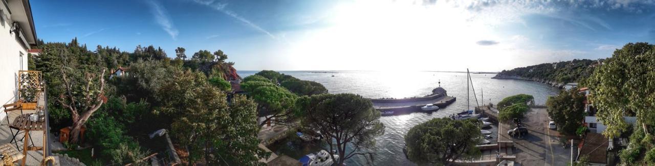 Villa Mira Bed And Breakfast Duino Exterior photo